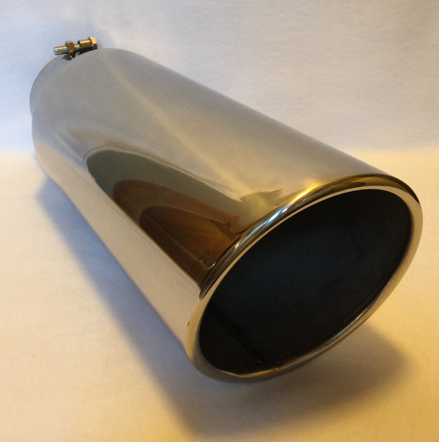 CHEVY DURAMAX 6.6L 4" IN x 6" OUT x 18" LONG POLISHED STAINLESS EXHAUST TIP
